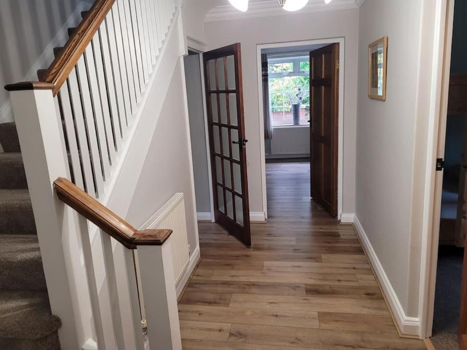 Stunning 5 Bedroom House On The River Wensum, Sleeps 19 Норвич Экстерьер фото
