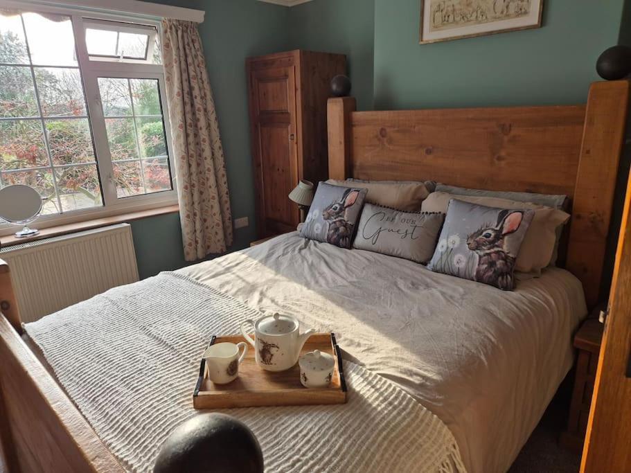 Stunning 5 Bedroom House On The River Wensum, Sleeps 19 Норвич Экстерьер фото